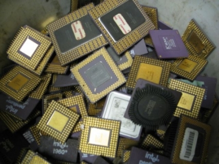 Samples of ceramic type gold plated processors
